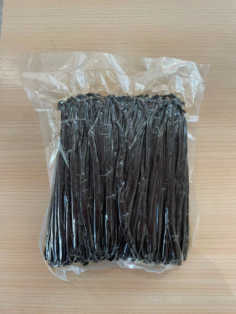 Grade B Extraction Indonesian Vanilla Beans in Export Vacuum Packaging